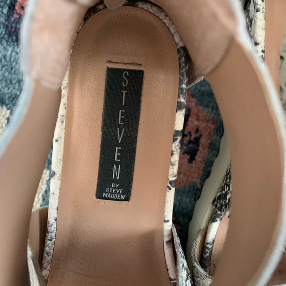 Steve Madden Snakeskin Platform Sandals - Picture 2 of 5